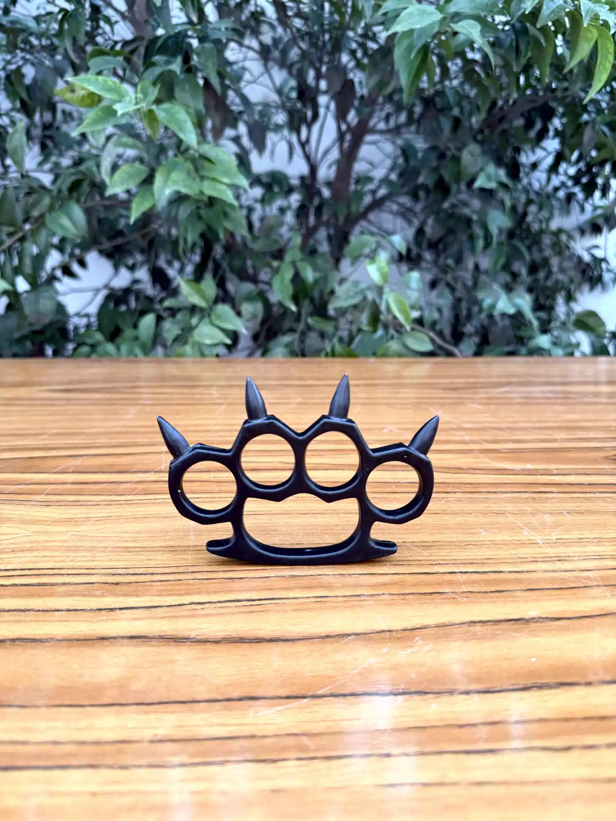 Black Spiked Knuckle