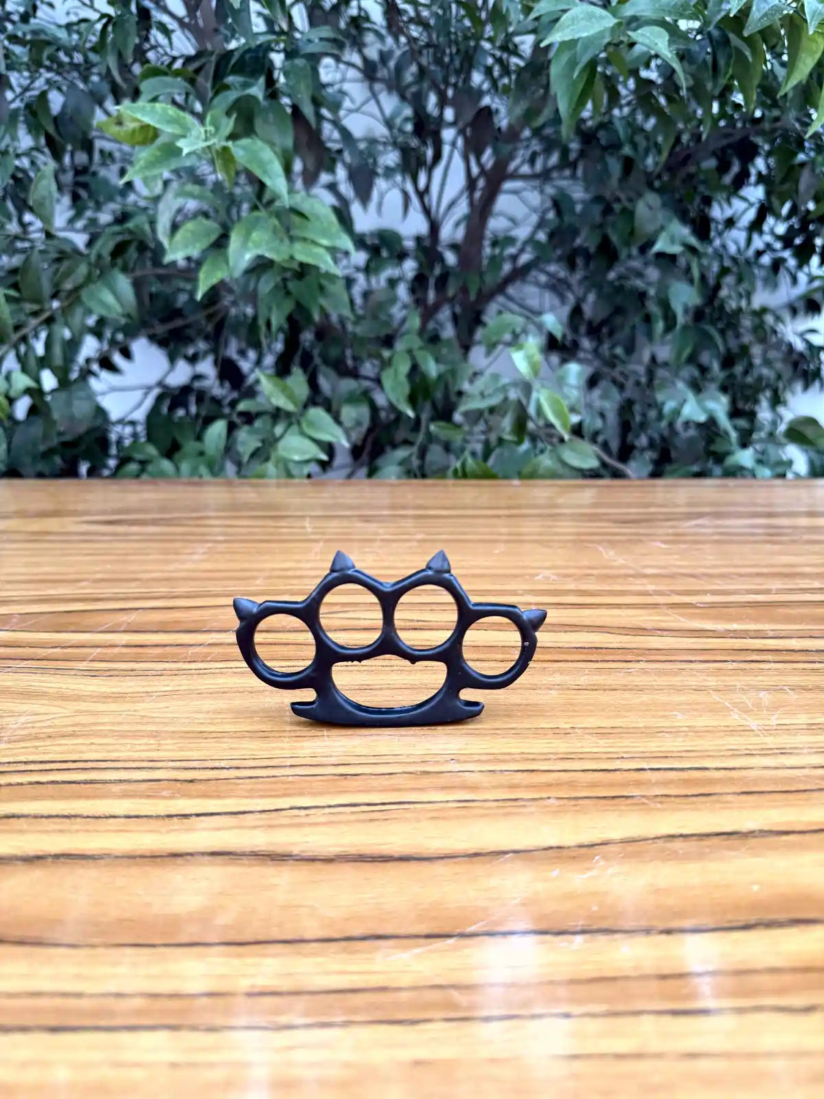 Black Titan Knuckle