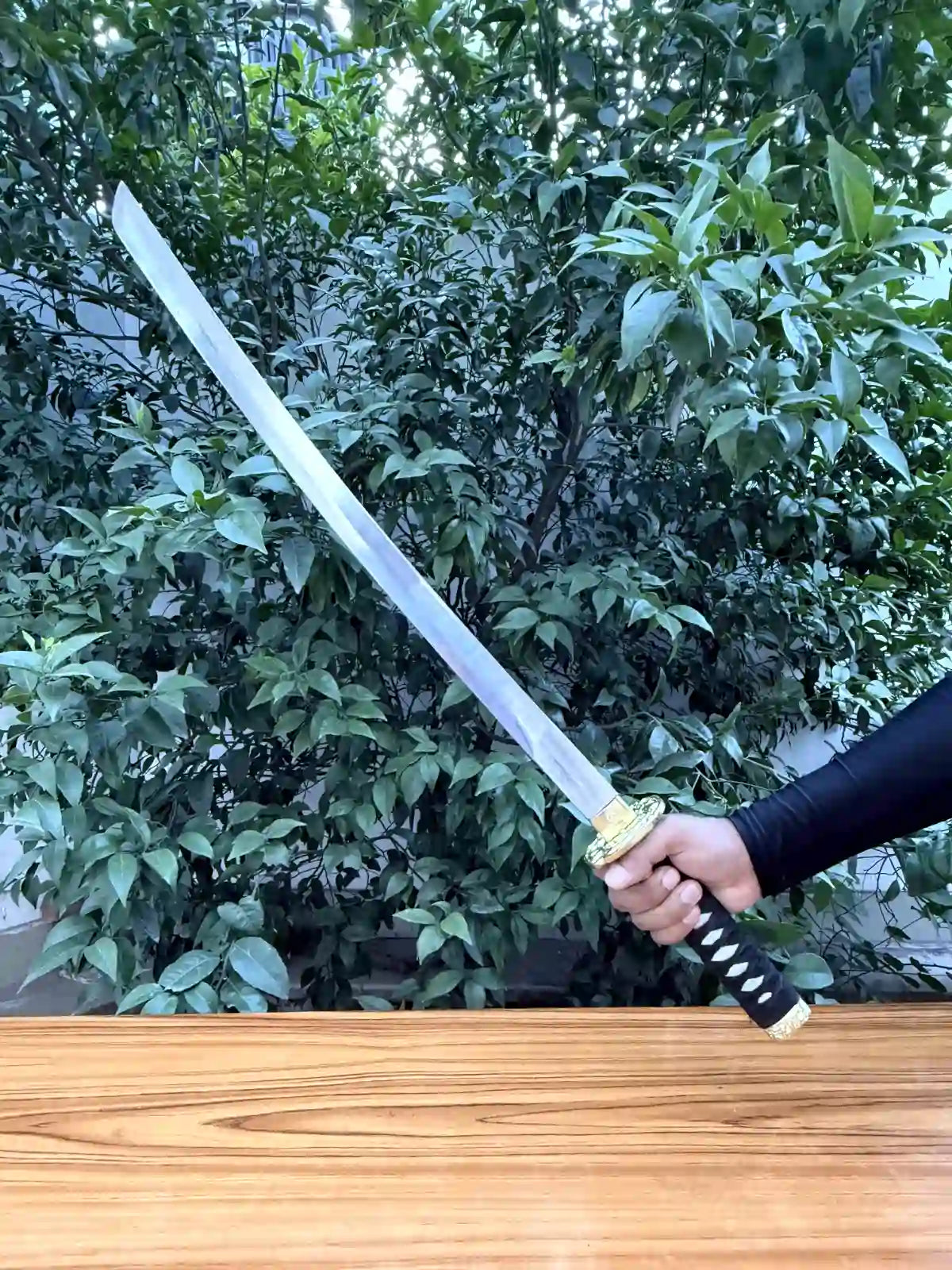 Black Golden Japanese Katana Sword – Size 33 Inches