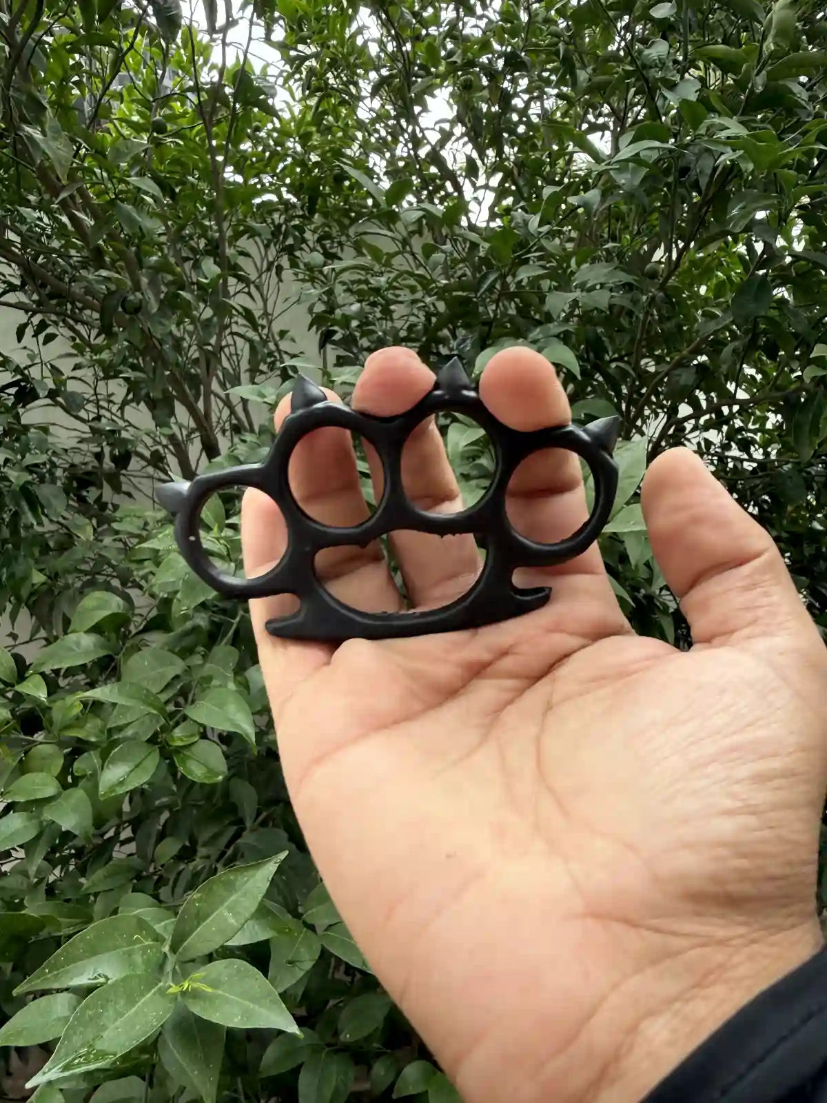Black Titan Knuckle