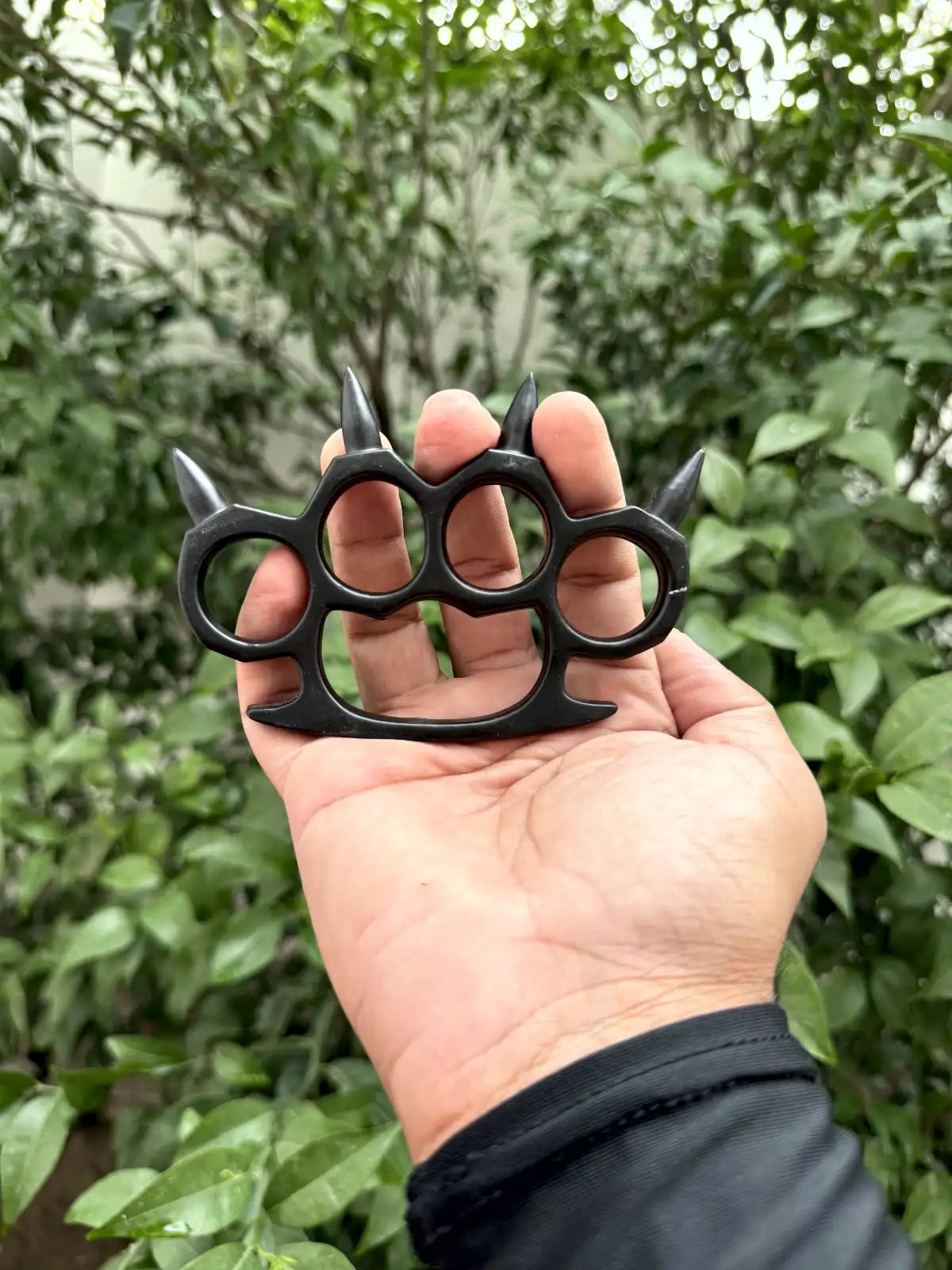 Black Spiked Knuckle