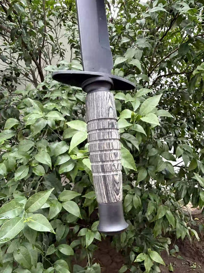 American Dagger